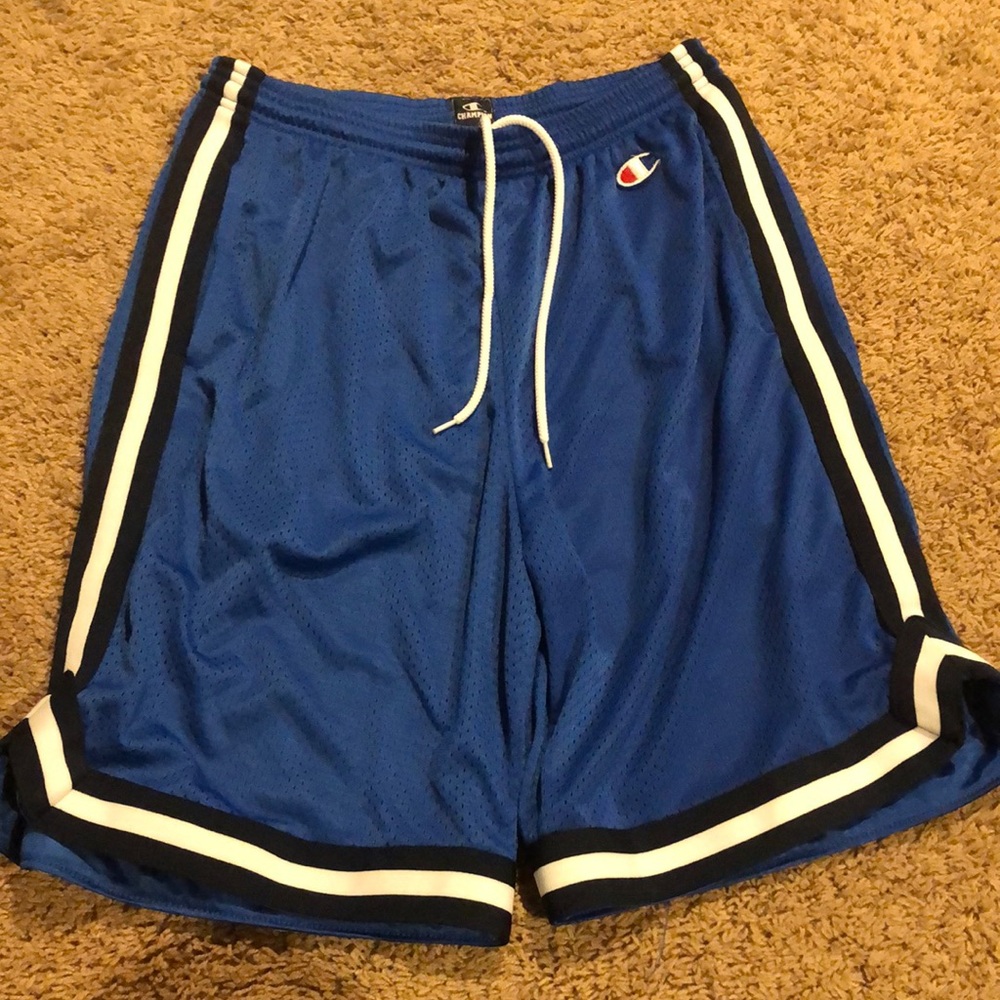 Men’s Champion basketball shorts. Size L.